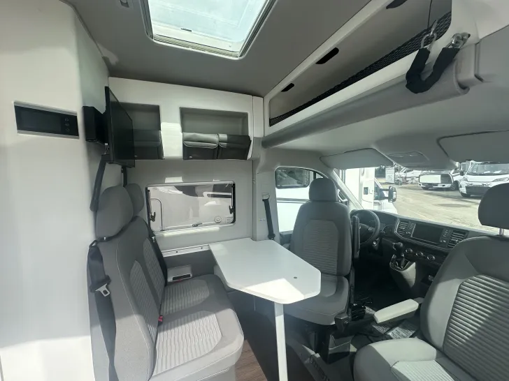 Fahrzeugbild VW Grand California 680 #4