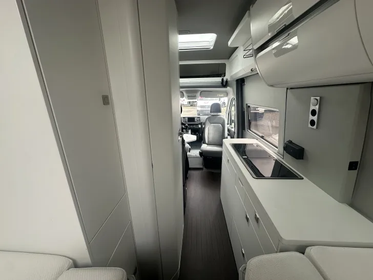Fahrzeugbild VW Grand California 680 #7
