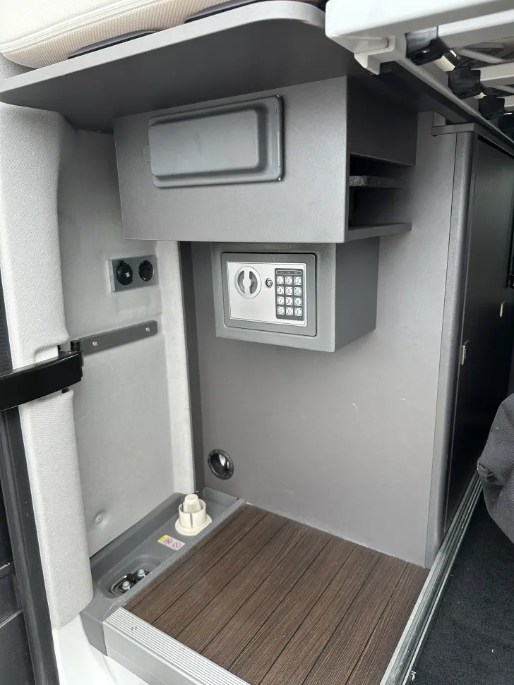 Fahrzeugbild VW Grand California 680 #13