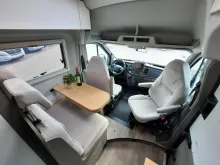 Fahrzeugbild LMC Innovan 590 #11