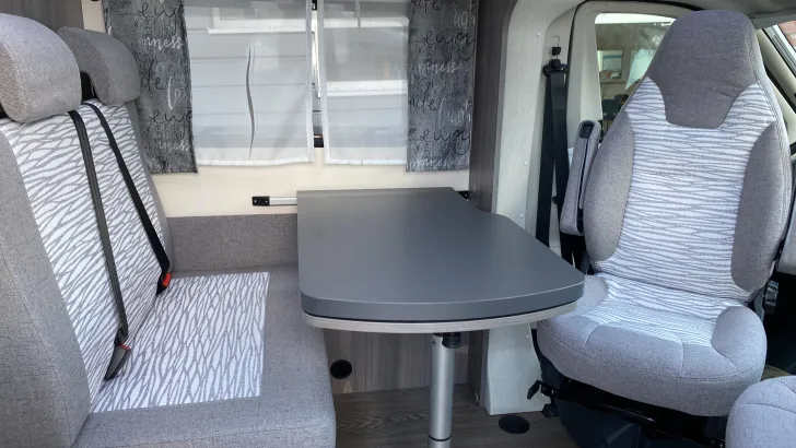 Sitzgruppe Hobby Optima ONTOUR Edition V65 GE TV-SAT Anlage