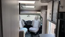 Sicht vorne-hinten Hobby Optima ONTOUR Edition V65 GE TV-SAT Anlage