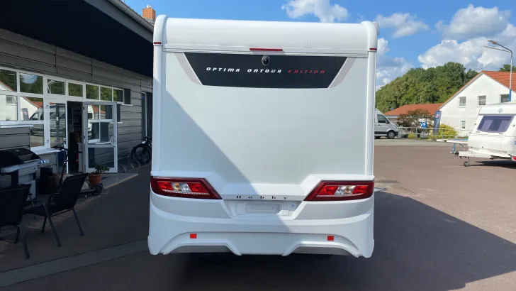 Frontal Hinten Hobby Optima ONTOUR Edition V65 GE TV-SAT Anlage