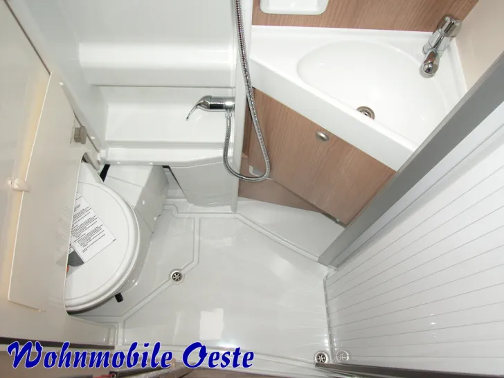 Fahrzeugbild Malibu Van First Class - Two Rooms 640 LE RB charming coupé * Fahrassistenz-Paket,Full-LED #7