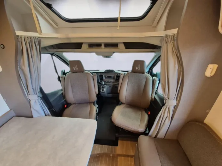 Fahrzeugbild Etrusco T 7.3 SF #6