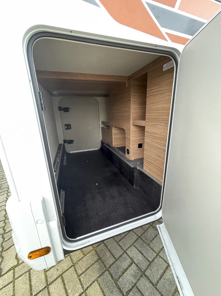 Fahrzeugbild Weinsberg CaraCompact MB 640 MEG EDITION [PEPPER] #39