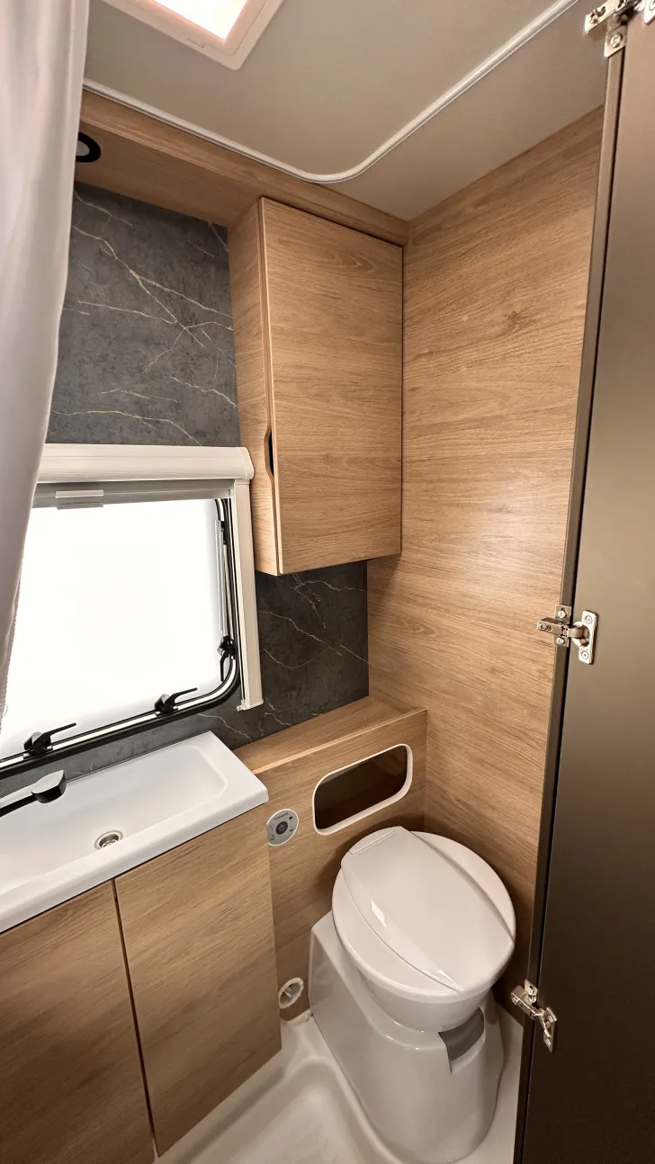 Fahrzeugbild Weinsberg CaraOne 420 QD Modell 2026 #18