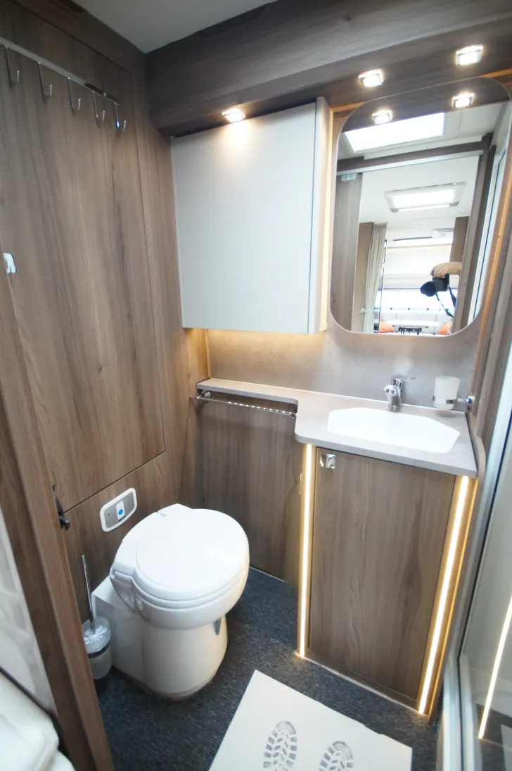 Fahrzeugbild Kabe Royal 600 TDL E2 #36