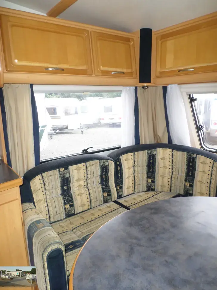 Fahrzeugbild LMC Ambassador 560 Nr. 1 - franz. Bett, RSG #9