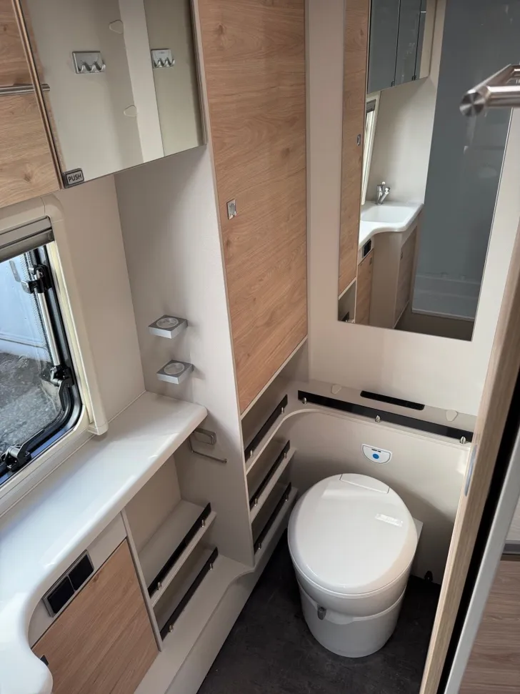 Fahrzeugbild Dethleffs Nomad 520 ELT #11