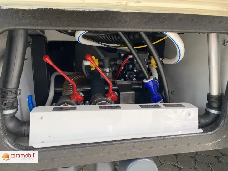 Fahrzeugbild Niesmann + Bischoff Arto 76 L Hubstützen/Anschlussgarantie #22