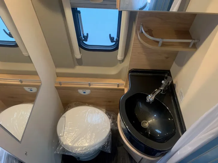 Fahrzeugbild Dethleffs Globetrail 640 HR Citroen 140PS Automatik* #16