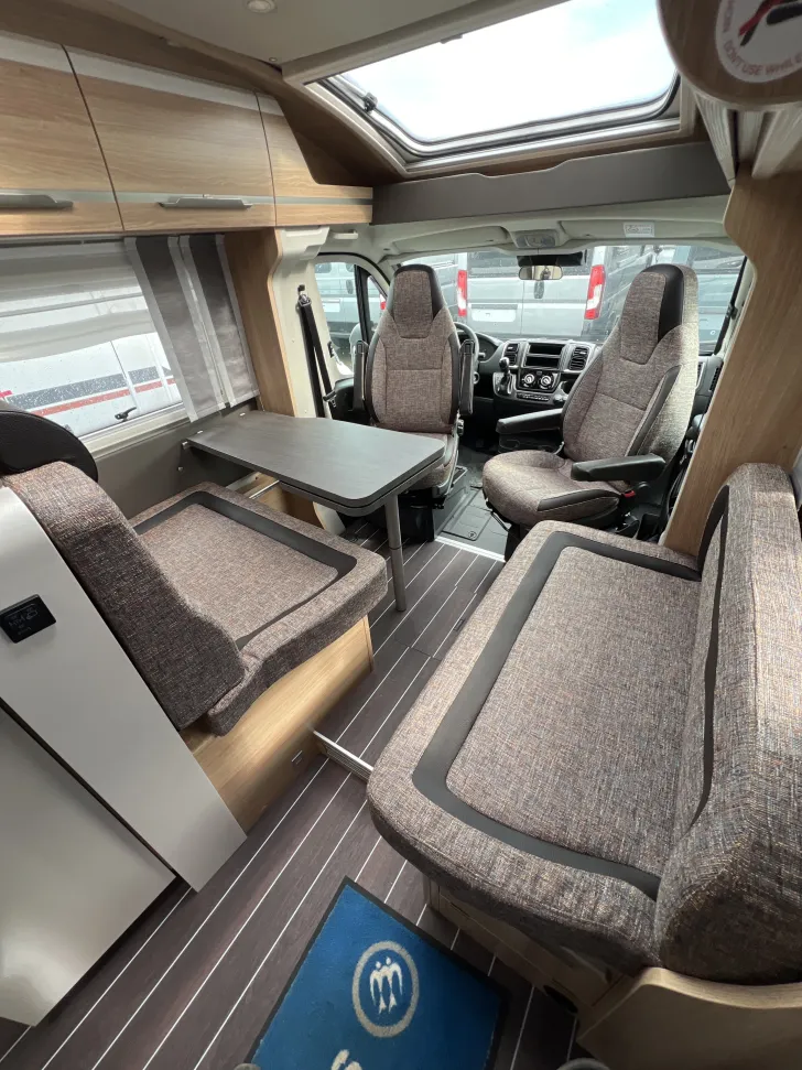 Fahrzeugbild Knaus Sky TI 650 MF #6