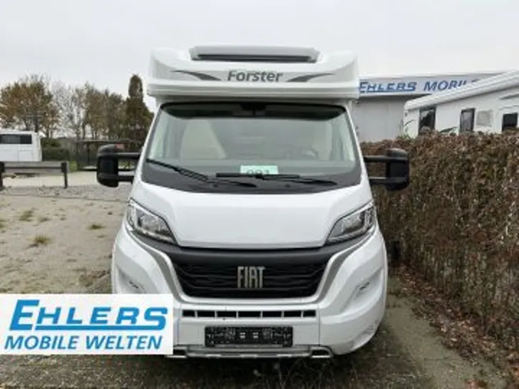 Fahrzeugbild Forster T 699 EB Autom/Hubbett/Markise/Radträger/Winter Paket/Alu #3