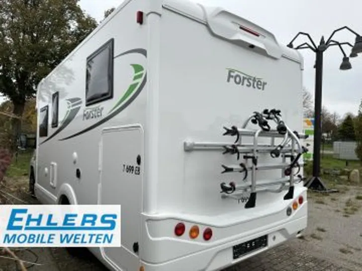 Fahrzeugbild Forster T 699 EB Autom/Hubbett/Markise/Radträger/Winter Paket/Alu #14