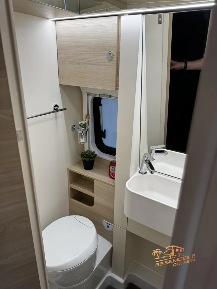 Fahrzeugbild Eura Mobil Van 635 EB #19