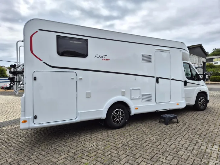 Fahrzeugbild Dethleffs Just Camp T 7052 EB Automatik/5 Gurtplätze #4
