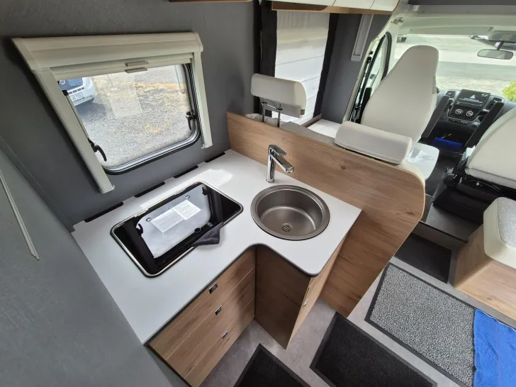 Fahrzeugbild Dethleffs Just Camp T 7052 EB Automatik/5 Gurtplätze #14
