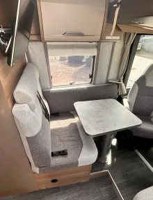 Fahrzeugbild Knaus Van I 650 MEG L -Sitzgruppe, Rahmenfenster #9