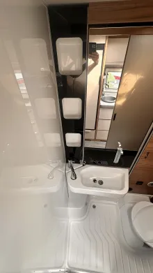 Fahrzeugbild Knaus Van I 650 MEG L -Sitzgruppe, Rahmenfenster #21