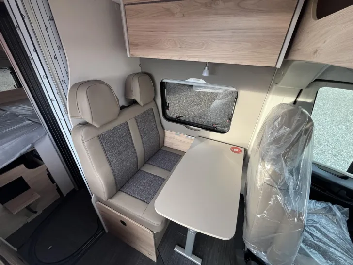 Fahrzeugbild Dethleffs Globetrail 540 DR Fiat 750kg Zuladung+Rahmenfens #8