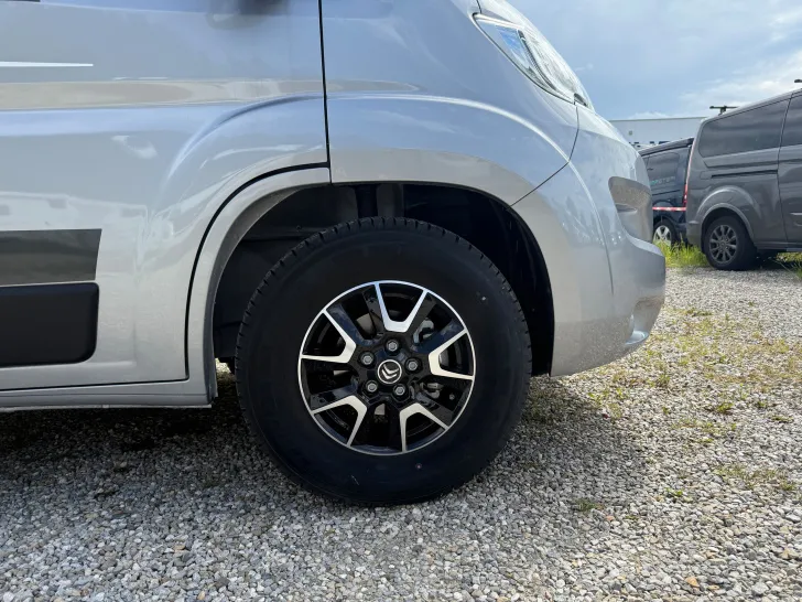 Fahrzeugbild Pössl D-LINE TRENTA 540 R #4