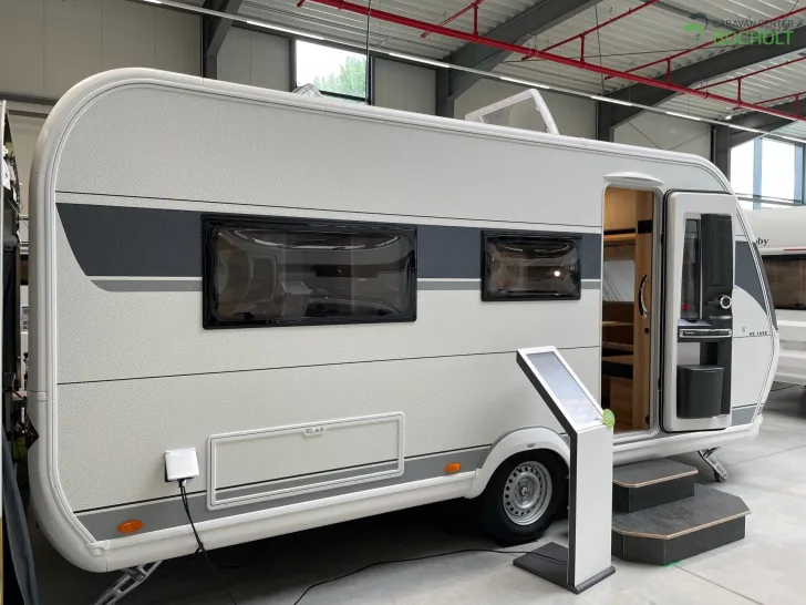 Fahrzeugbild Hobby De Luxe 460 LU Modell 2026 #5