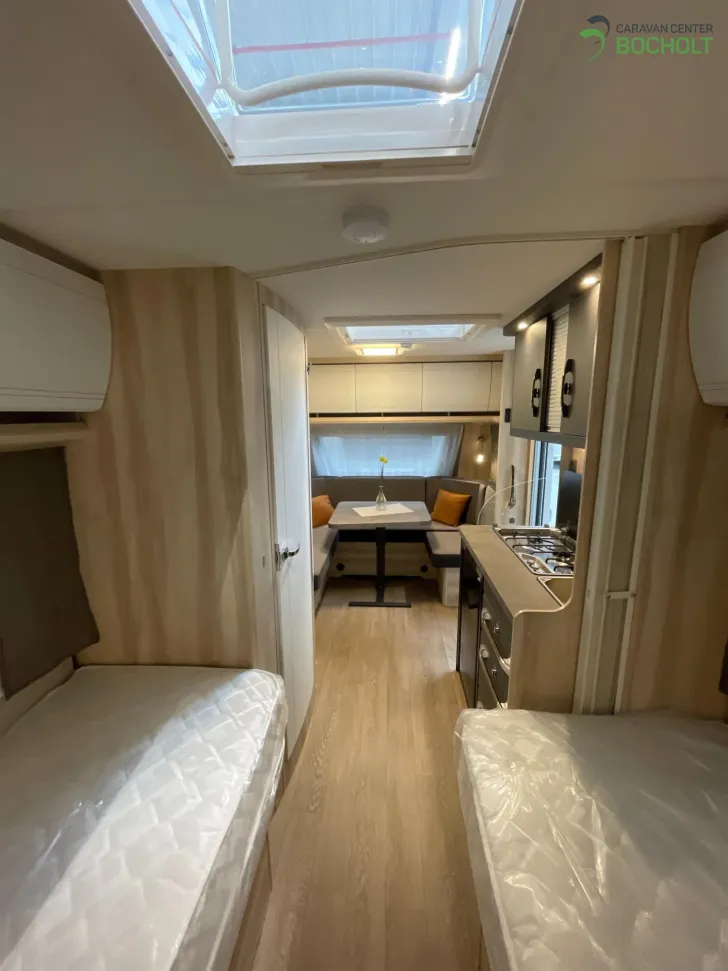 Fahrzeugbild Hobby De Luxe 460 LU Modell 2026 #14