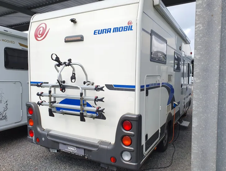 Fahrzeugbild Eura Mobil Integra 690 HB Händlerexport oder Bastlerfahrzeug #3