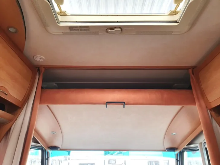 Fahrzeugbild Eura Mobil Integra 690 HB Händlerexport oder Bastlerfahrzeug #8