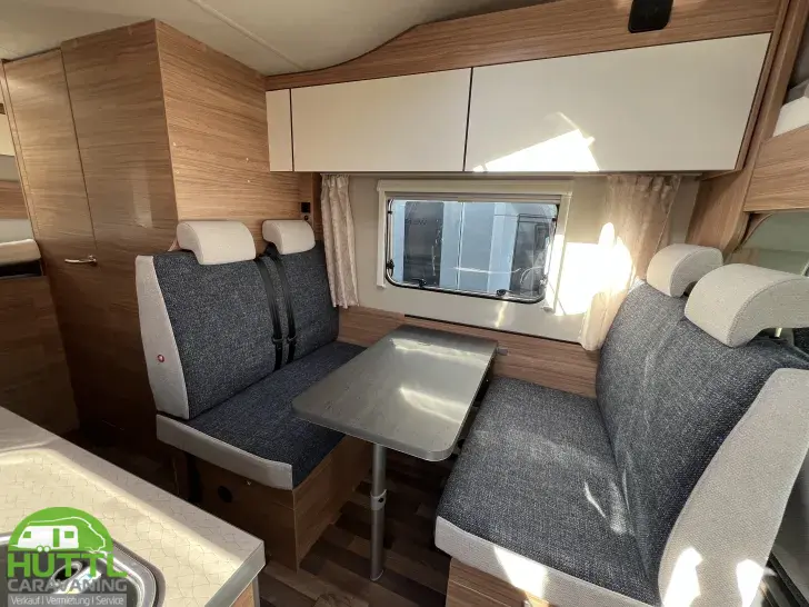 Fahrzeugbild Weinsberg CaraHome 650 DG Verfügbar 11/26 #6
