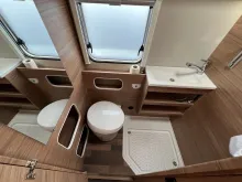 Fahrzeugbild Weinsberg CaraHome 650 DG Verfügbar 11/26 #11