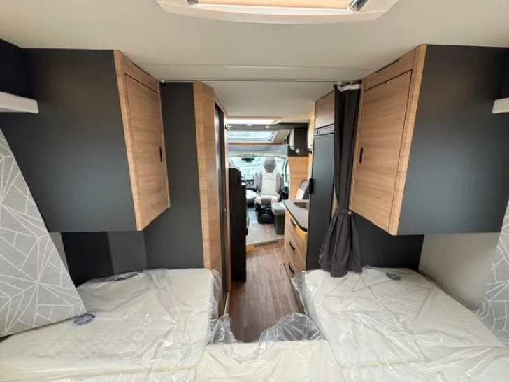 Fahrzeugbild Knaus L!VE TI 650 MEG Platinum Selection Niedrige Einzelbetten #8