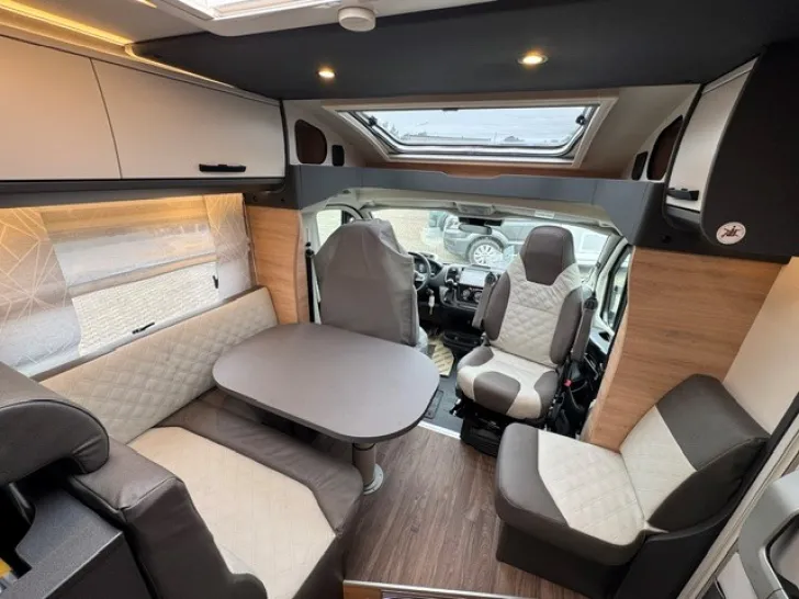 Fahrzeugbild Knaus L!VE TI 650 MEG Platinum Selection Niedrige Einzelbetten #10
