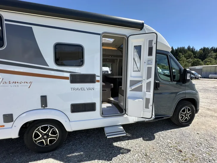 Fahrzeugbild Bürstner Travel Van T 620 G Harmony | Premium | Dachklima #8