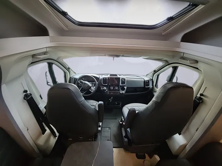 Fahrzeugbild Etrusco T-MODELL BASE 6.9 SBC #6