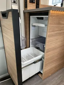 Fahrzeugbild Weinsberg X-CURSION CUV 500 MQ EDITION [PEPPER] Einzelstück Sonderpreis #8