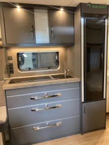 Fahrzeugbild Hobby De Luxe 460 UFe Modell 2026 / 1500 kg #6