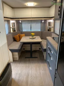 Fahrzeugbild Hobby De Luxe 460 UFe Modell 2026 / 1500 kg #12