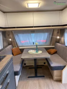 Fahrzeugbild Hobby De Luxe 495 WFB Modell 2026 / 1800 kg #6