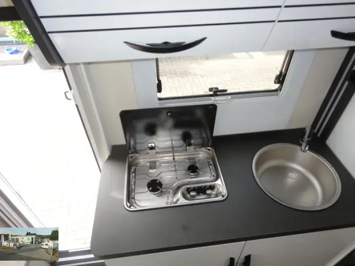 Fahrzeugbild Forster A 699 DVB - TV, 8 Schlafplätze #9