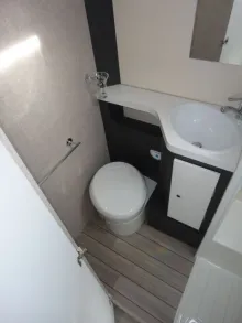 Fahrzeugbild Forster A 699 DVB - TV, 8 Schlafplätze #13