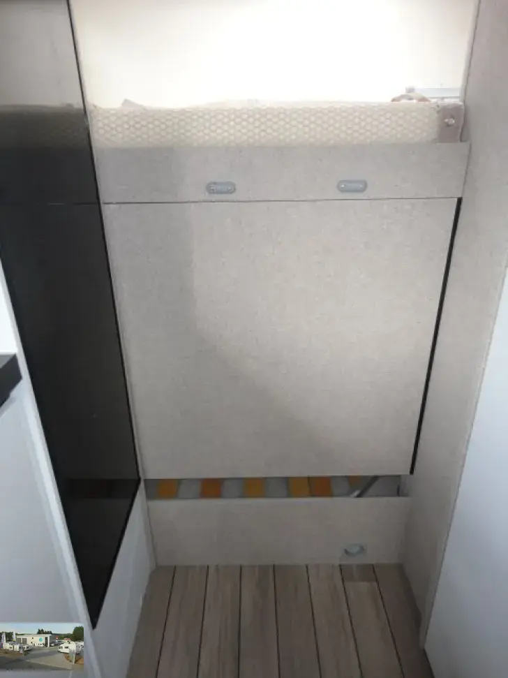Fahrzeugbild Forster A 699 DVB - TV, 8 Schlafplätze #20