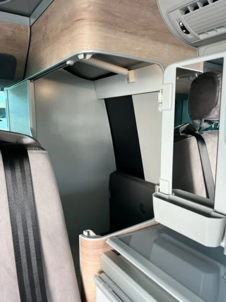 Fahrzeugbild VW T6.1 California Ocean Premium Schaltgetriebe 202 #21