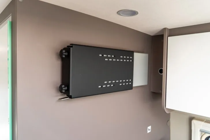 Fahrzeugbild LMC Innovan 540 2025+18"LMF+AT-REIFEN+RAHMENF+PANO #21