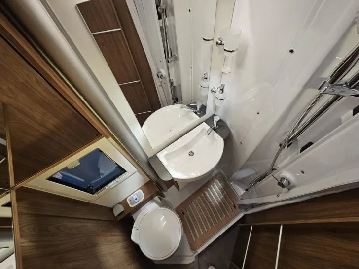 Fahrzeugbild Laika Ecovip Titanio L 3019 #17