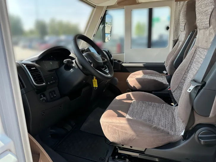 Fahrzeugbild Malibu INTEGRIERT I 450 RB-LE 4,2T #6