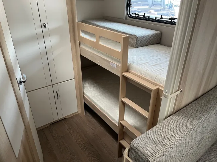 Fahrzeugbild Hobby DE LUXE 545 MF #11