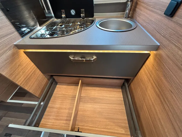Fahrzeugbild Weinsberg CaraSuite 700 ME #26