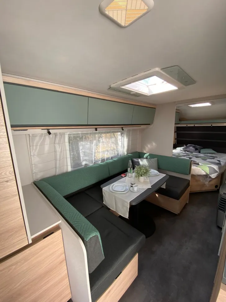 Fahrzeugbild Dethleffs Camper 560 FMK #4